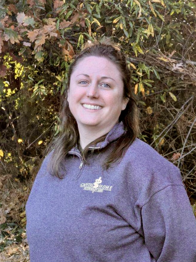 Liz , Veterinary Field Assistant